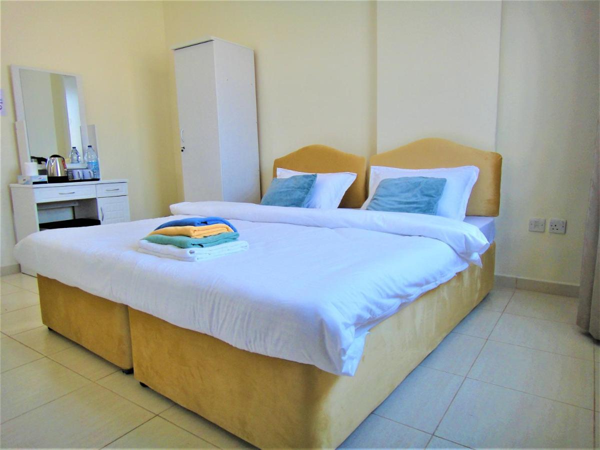 Abu Hail Star Residence - Home Stay دبي المظهر الخارجي الصورة